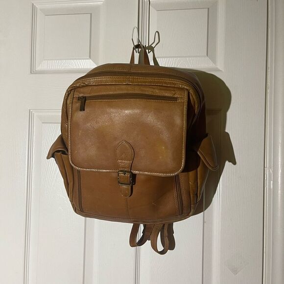 Unbranded tan leather large Backpack antique tone hardwares. - Picture 2 of 14